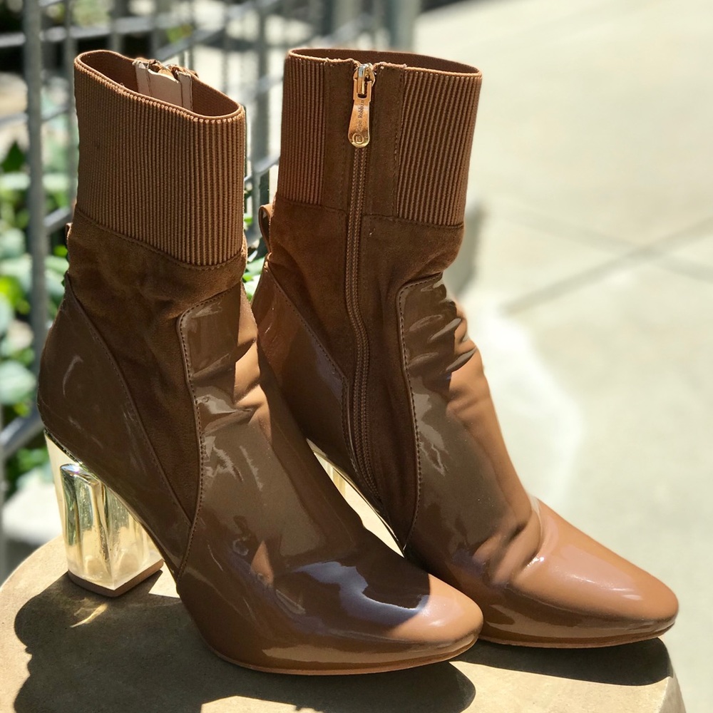 Cape Robbin - image 1